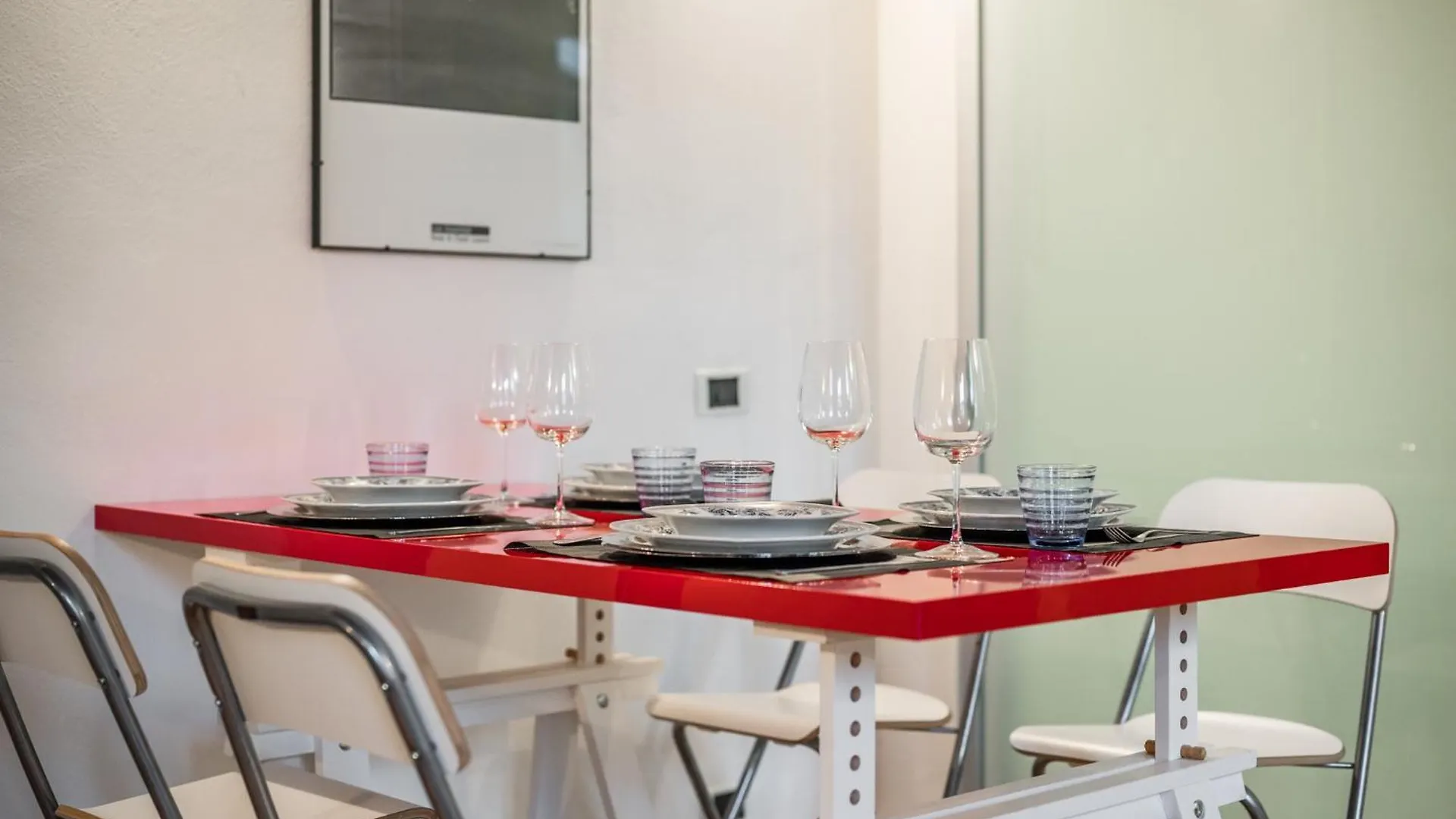 Vivimihome - Elegant Apartment 10 Minutes From The Duomo Milán