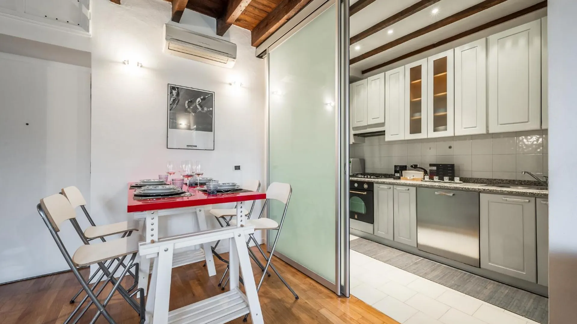 Vivimihome - Elegant Apartment 10 Minutes From The Duomo Milán