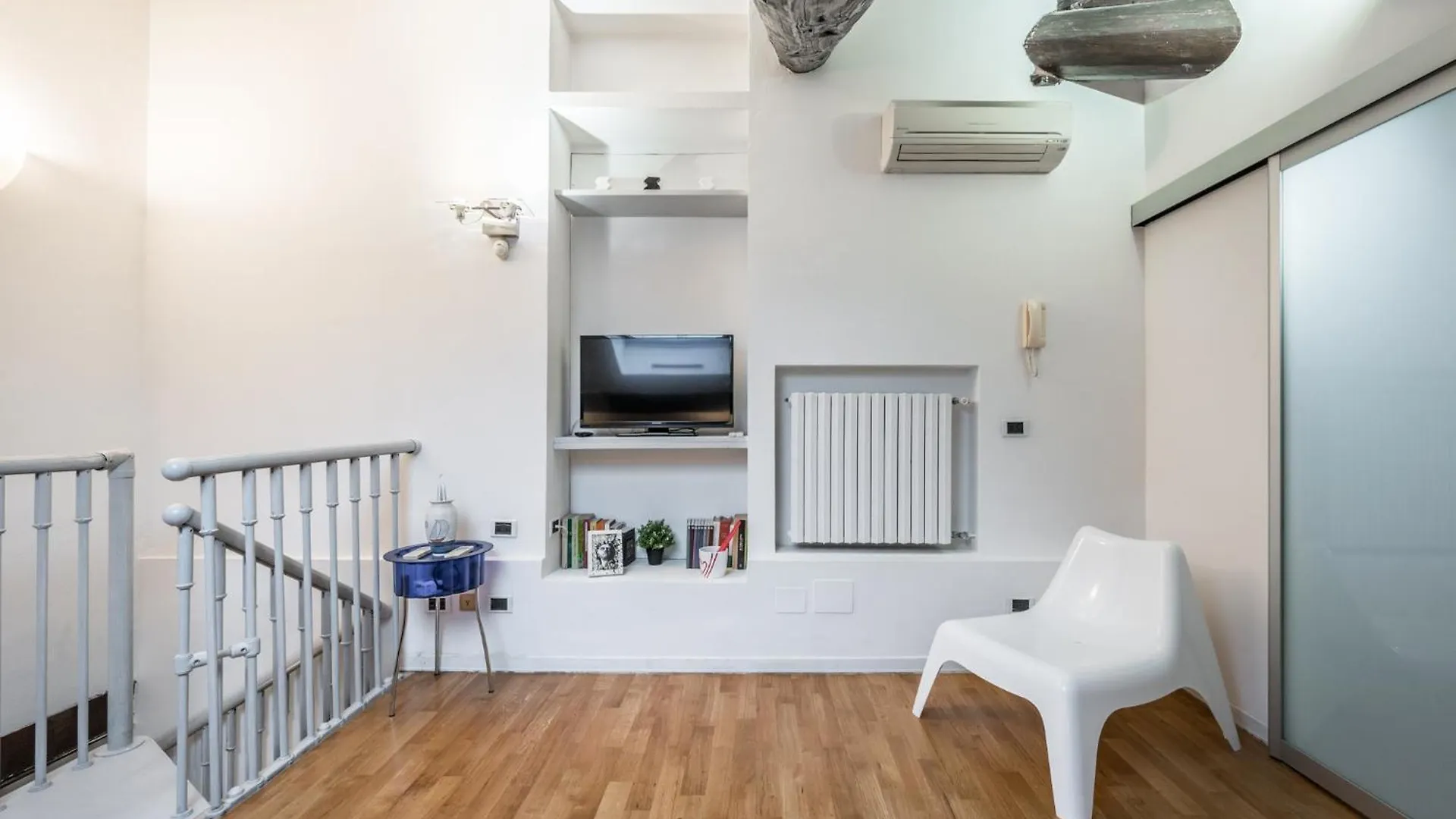 Vivimihome - Elegant Apartment 10 Minutes From The Duomo Milán 0*,