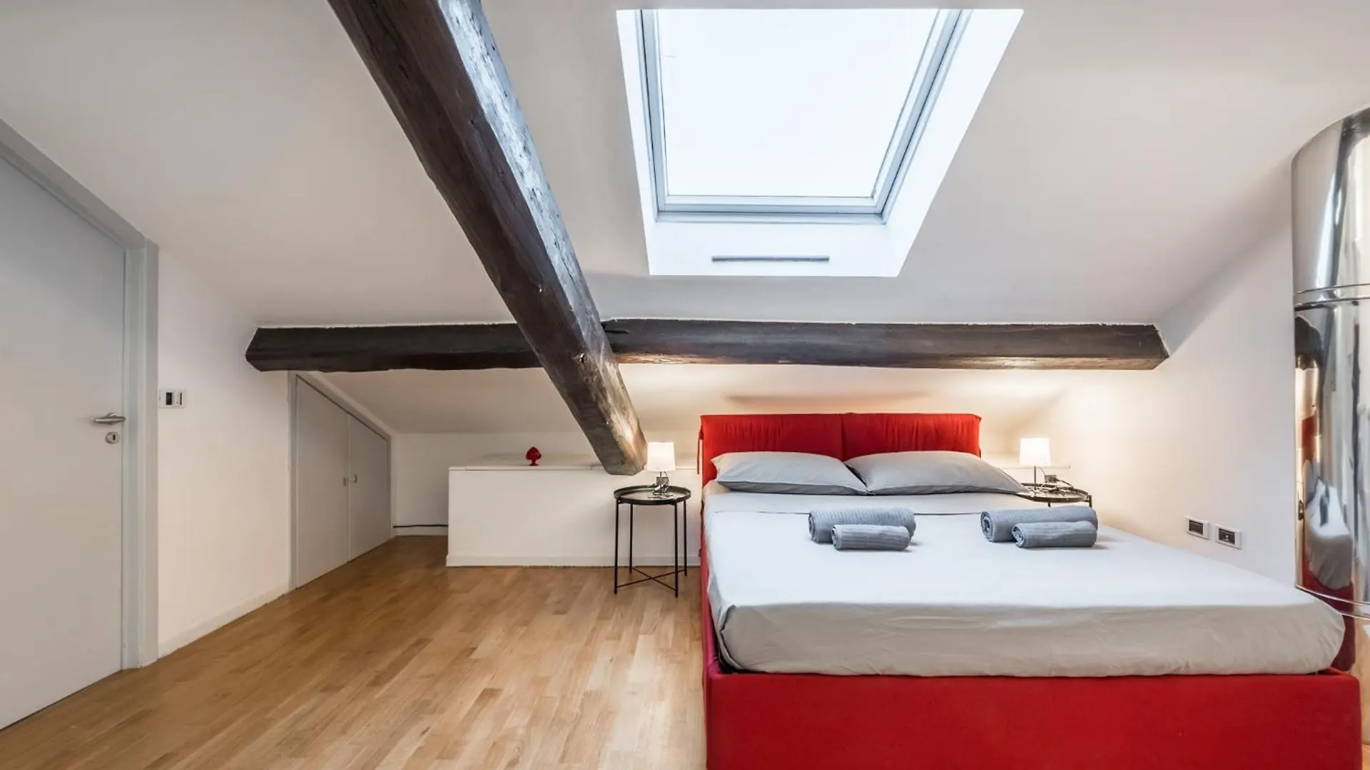 Vivimihome - Elegant Apartment 10 Minutes From The Duomo Milán
