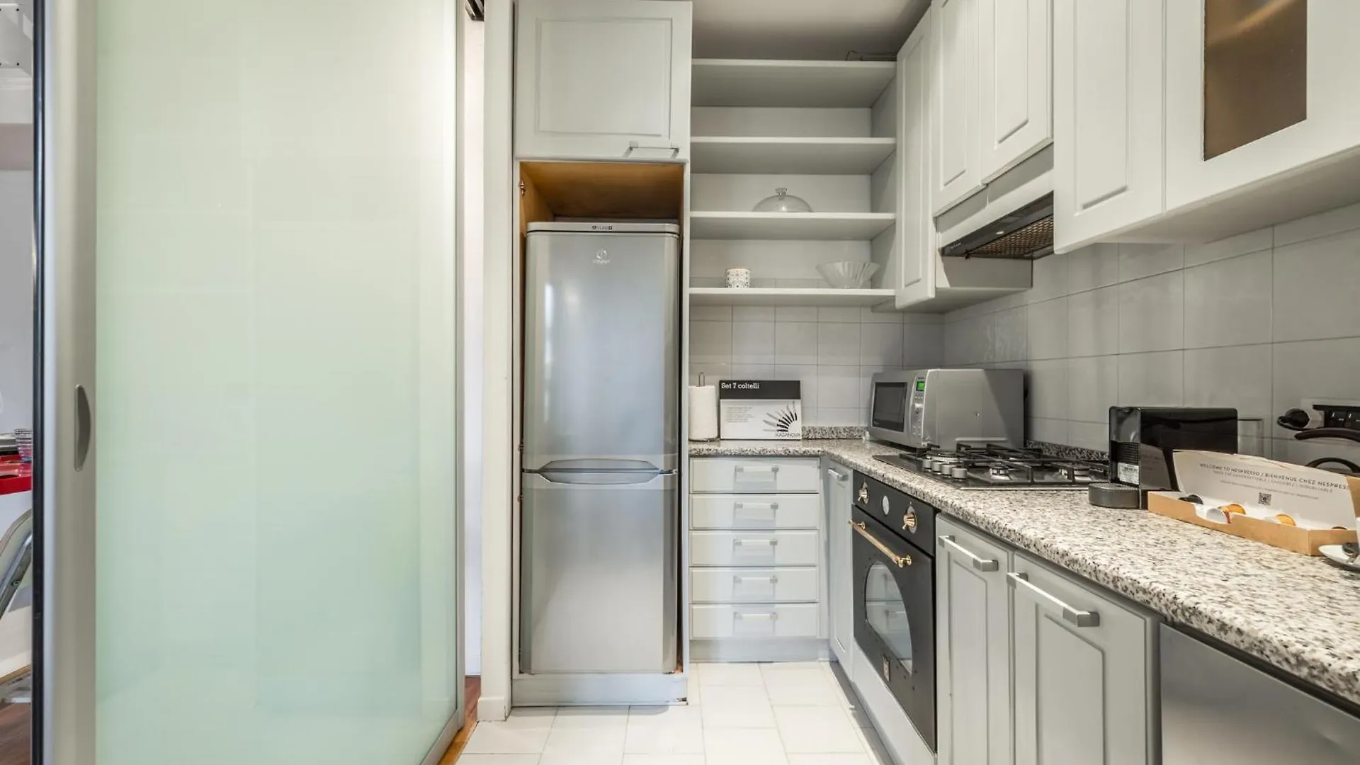 Vivimihome - Elegant Apartment 10 Minutes From The Duomo Milán