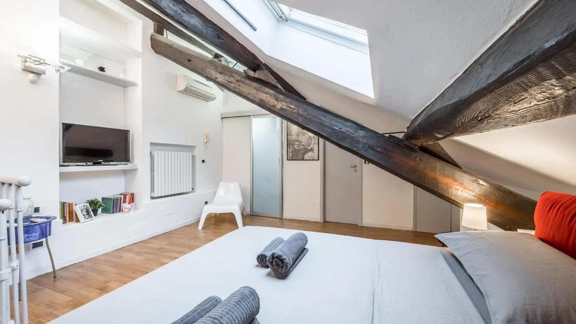Vivimihome - Elegant Apartment 10 Minutes From The Duomo Milán